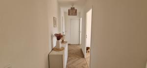 Appartements Appartement clim, parking, wifi : photos des chambres