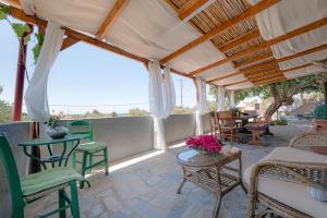 CostaRena Seaside Villa