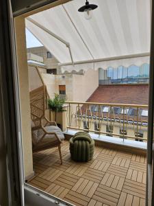 Terrace in Old Town - Castle & Cathedral View
