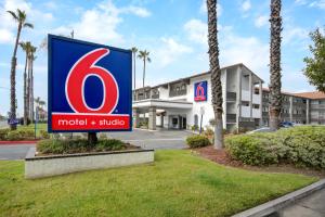 Motel 6 Ontario CA Convention Center Airport
