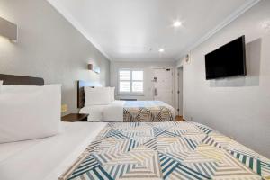 Motel 6 Ontario CA Convention Center Airport