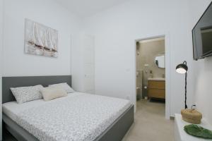 Studio with Terrace room in Apartments with a parking space Mastrinka Ciovo - 11283