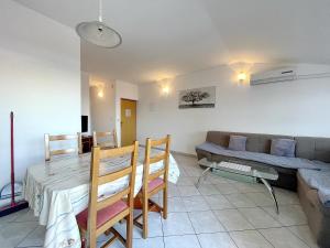 Apartments with parking space Baska, Krk - 22687