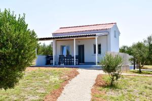 Seaside holiday house Cove Krlic, Pag - 23435 
