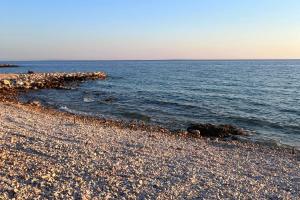 Seaside holiday house Cove Krlic, Pag - 23435 