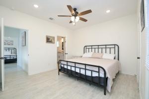 Private Townhouse Close to everything