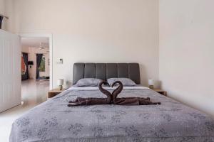 Luxury 3 bed pool villa