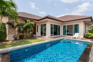 Luxury 3 bed pool villa