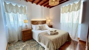 The Cliffs - Barqueiro Paradise