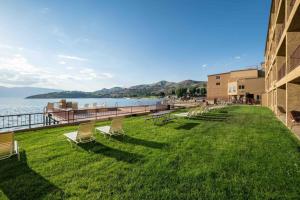 Lake Chelan Executive Condo
