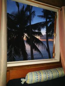 White Knight Seaview Room