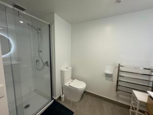 Brand New Stylish 2BR with Patio in Petone