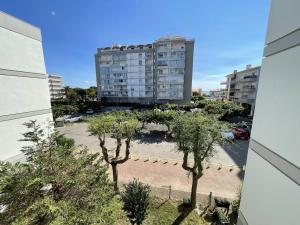Appartement T3 Climatisé, 6 Pers, Proche Plage et Commerces, Parking Privé, Animaux Admis - FR-1-106-104