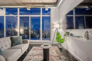 Studio Just Steps from Stampede Park, Luxury Living