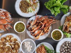 The Sky Cozy pool villa garden view