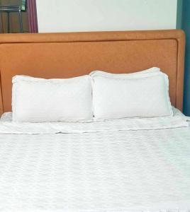 ETON BAYPARK MANILA by TRIPLE VIEW CONDOTEL