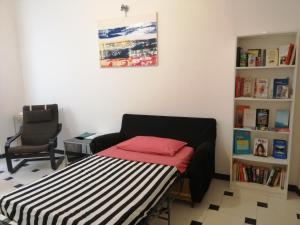 CaSætta BnB Holiday home - Park & go to Genoa Aquarium and old town