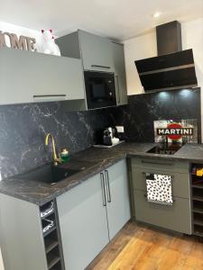 Appartements Logement du Sud avec Jacuzzi : photos des chambres