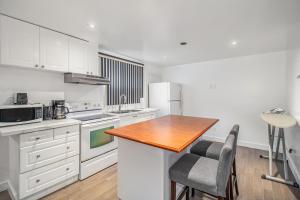 Beautiful Room 4mins from Gatineau Ottawa Airport