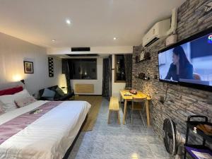 Furnished Studio Near The Beach