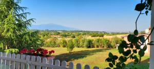 Villa AVRA