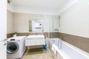 Wonderful Apartment on Sea