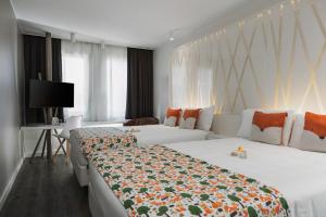 Two Bedroom Family Room room in Hotel Admiral Lugano