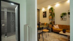 Instant Ruinbar Central Premium Apartment B
