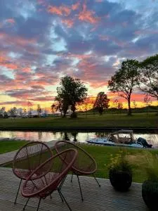 Svencelė Waterfront Cozy Cottage Escape - Kintai