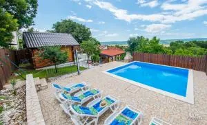 Retro Pool House - Goranci