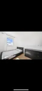 Séjournez à la maison du bonheur, chambre cosy dans une maison familiale à 2 pas de Paris, Parking privé possible moyennant des frais - 皇后堡