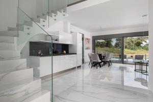 ELYSIUM VILLAS Quartet