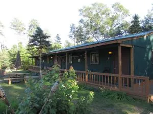 Best Bear Lodge & Campground - Luther