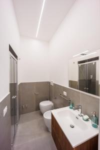 Pisanelli Blu By HouseinNaples