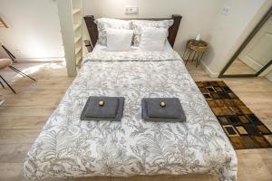 Central Beachside Studios