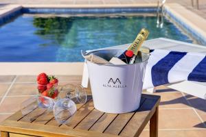 Comeback LA CASA OCULTA DE LA LUNA