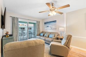 Harbor House B12 - My Blue Heron