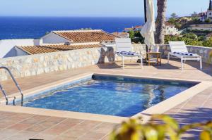 Comeback LA CASA OCULTA DE LA LUNA