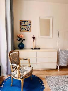 Appartements Wendy family flat with calm courtyard 3min for metro Paris in 10 mins : photos des chambres