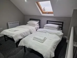 Impeccable 3-Bed Apartment in Bradford to explore - 帕德西