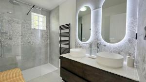 Jolie maison au calme avec piscine