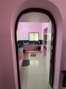 Malar service apartment