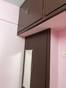 Malar service apartment