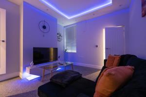 Bespoke 2-Bed House in Stoke-on-Trent