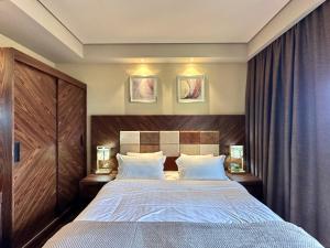 Luxury Dreamland Oasis Apartment