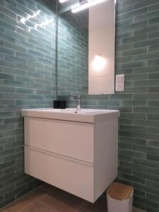 Maisons de vacances Maison face au Luberon avec piscine - 5 Chambres : photos des chambres