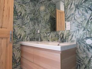 Maisons de vacances Maison face au Luberon avec piscine - 5 Chambres : photos des chambres