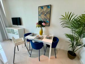 Hospitality Expert 7 Palm Studio - Beach Pool Bar