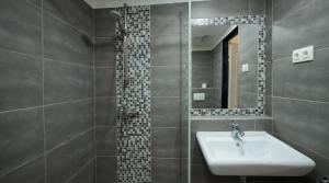 Instant Ruinbar Central Premium Apartment J