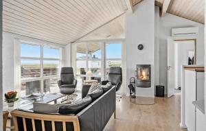 Holiday Home Vejlby Klit